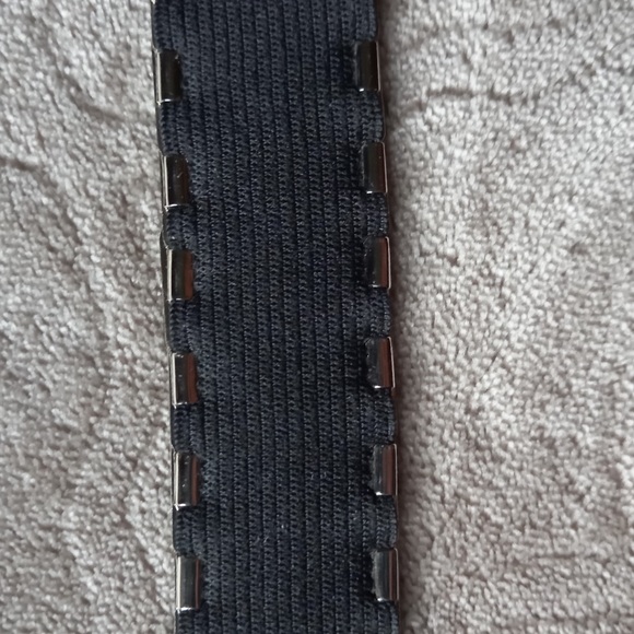 1970's vintage silver tone elastic belt - Picture 4 of 8